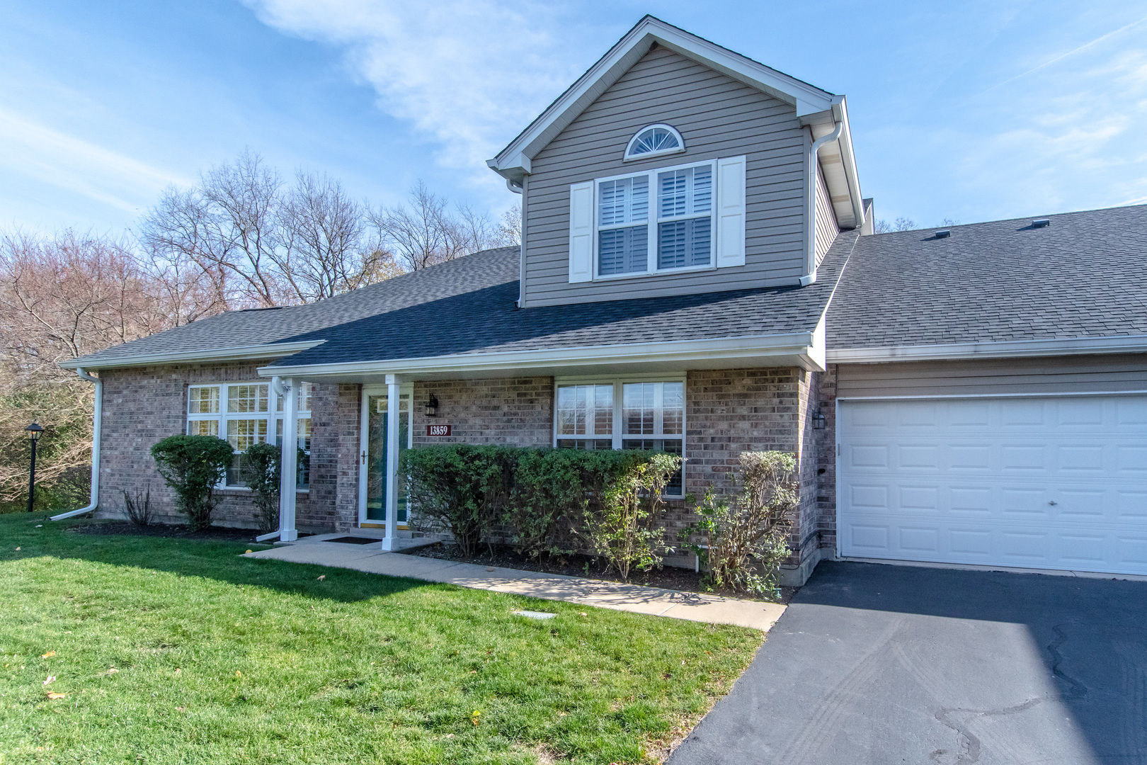 Property Photo:  13859 Cambridge Circle  IL 60544 