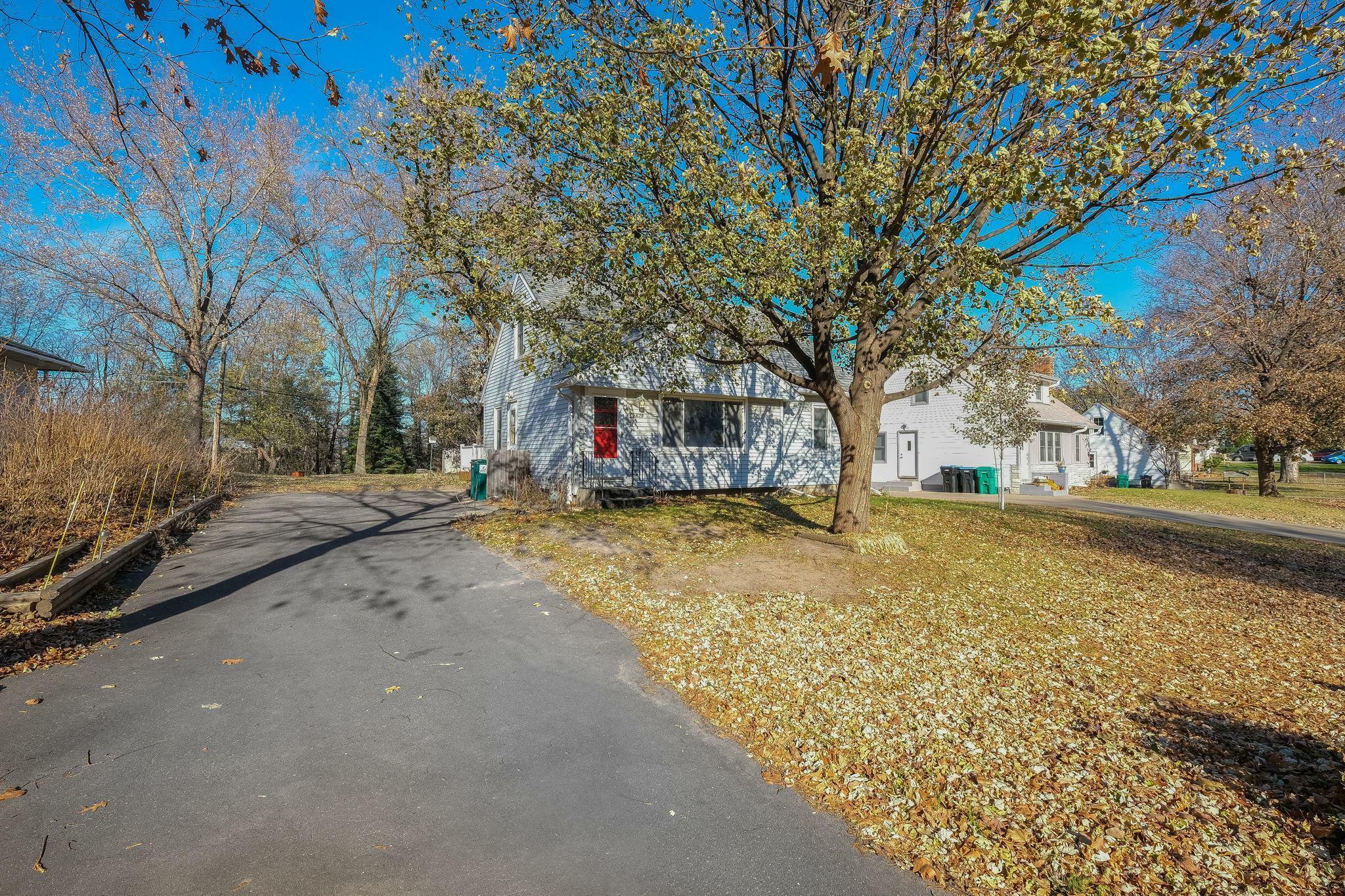 Property Photo:  679 Eldridge Avenue W  MN 55113 