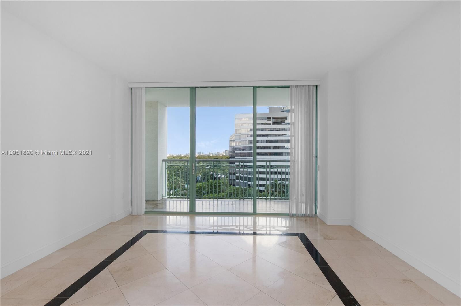 Property Photo: 3350 SW 27 Av 907 FL 33133