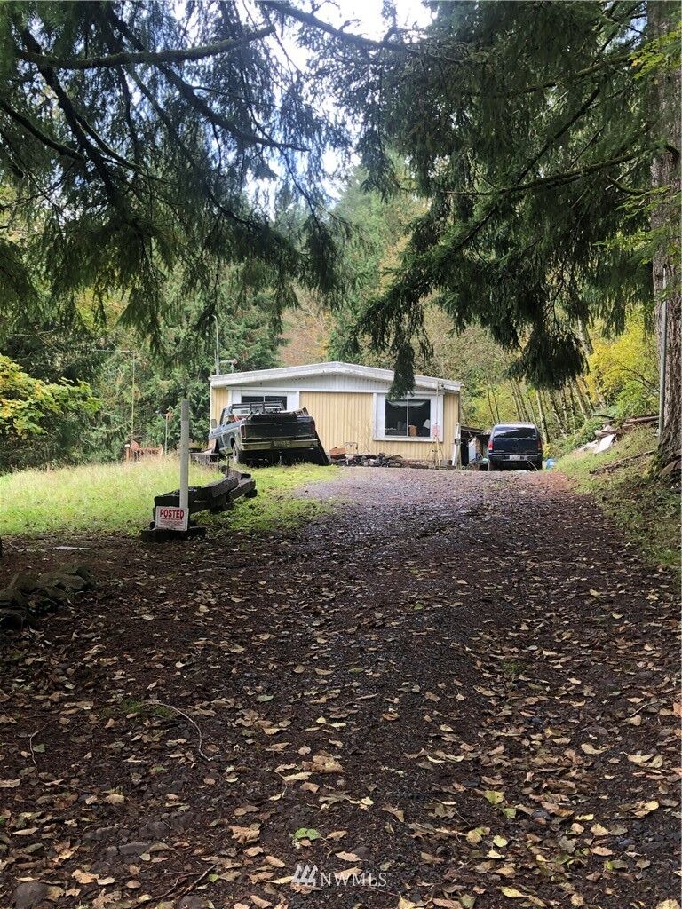 Property Photo: 996 Firlane Road WA 98611