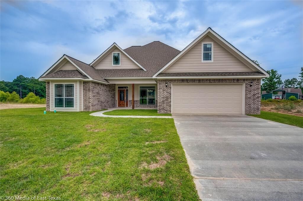 Property Photo:  121 Shortleaf Drive  TX 75904 