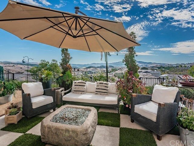 Property Photo:  32 Jaripol Circle  CA 92694 