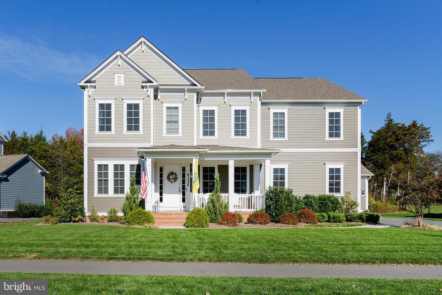 Property Photo:  41224 Speckled Wren Court  VA 20105 