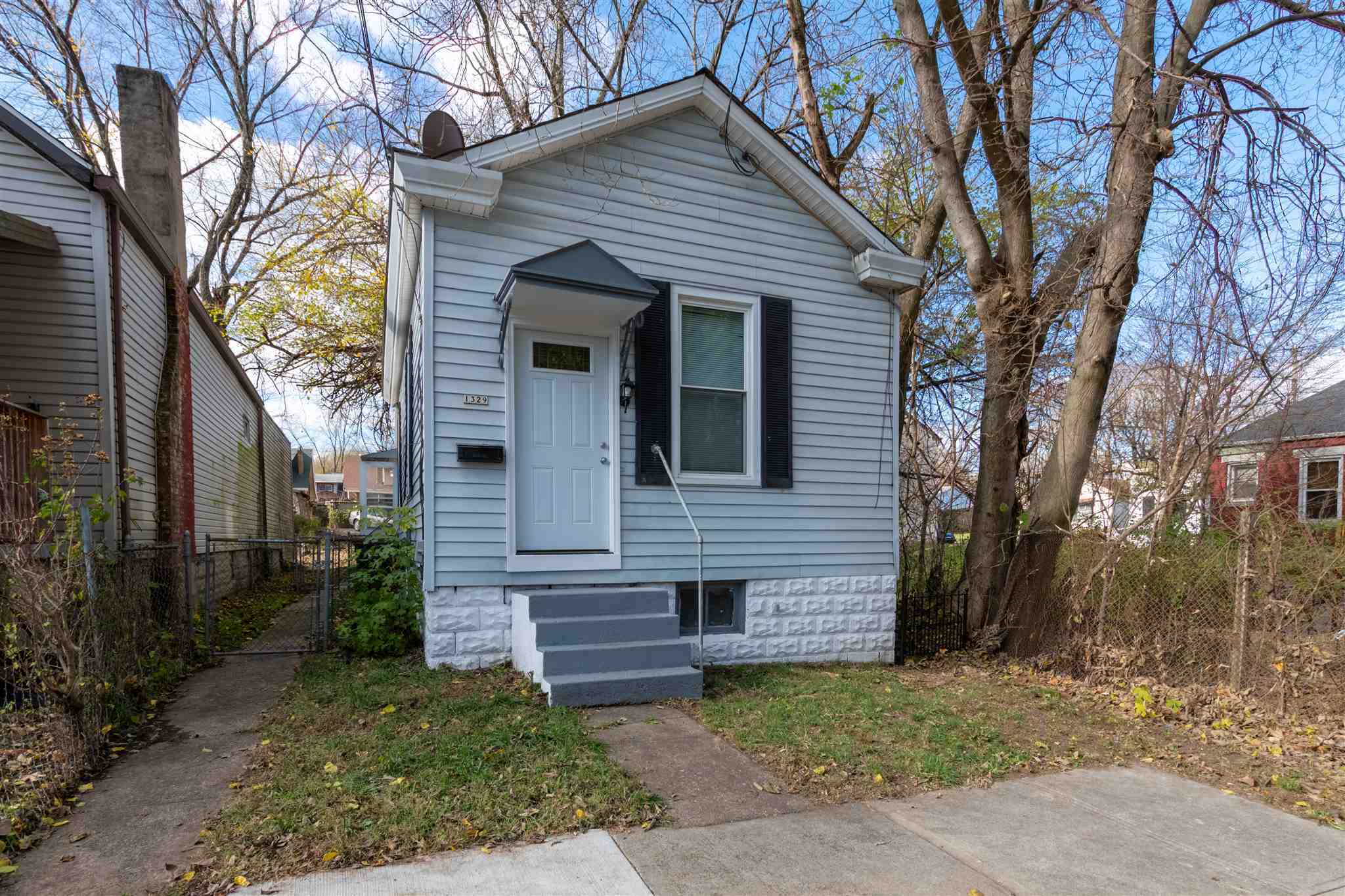 Property Photo:  1329 Kendall Street  KY 41071 