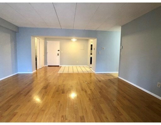 Property Photo: 135 Pleasant 405 MA 02446