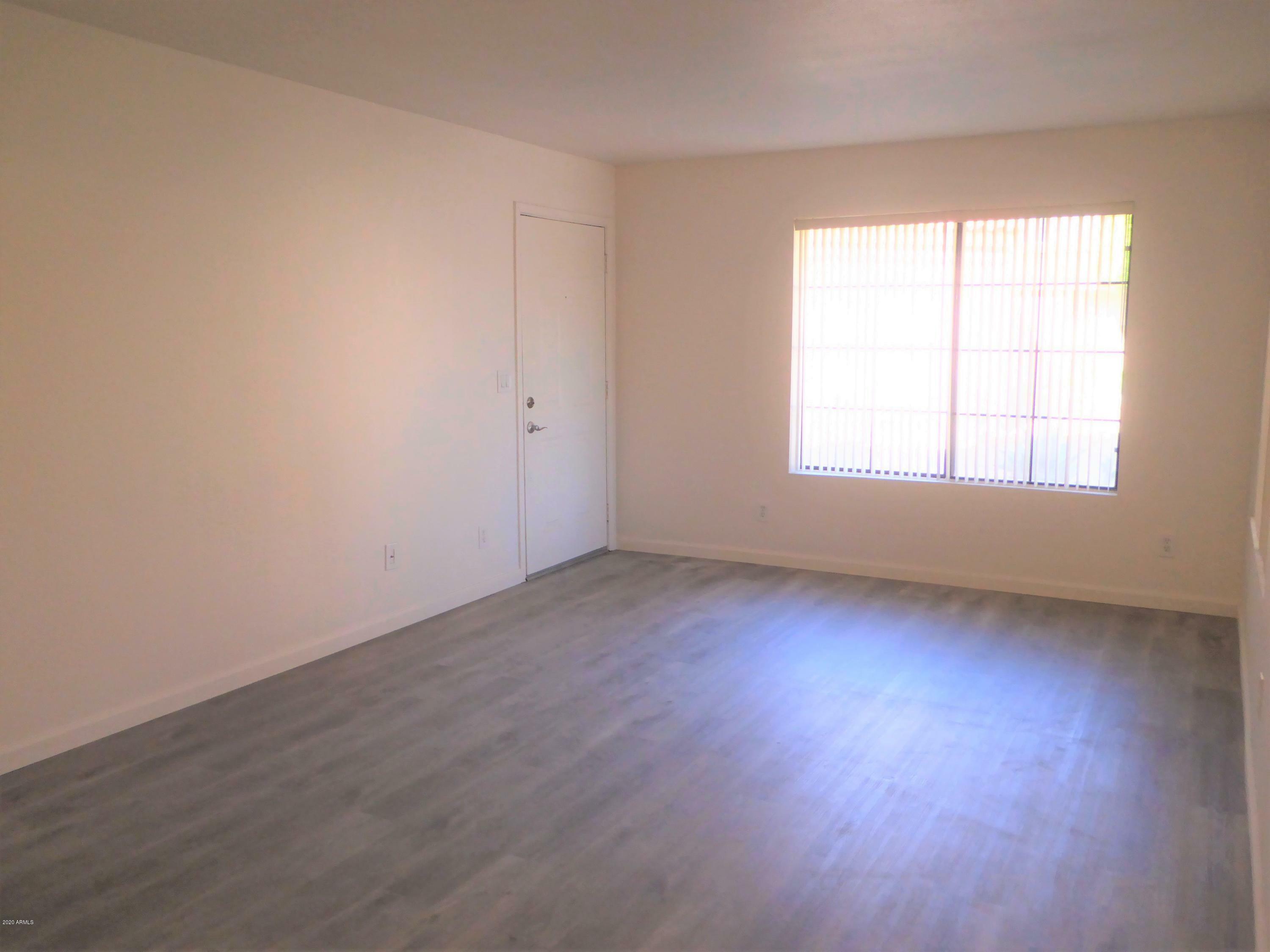 Property Photo:  700 E Mesquite Circle O112  AZ 85288 