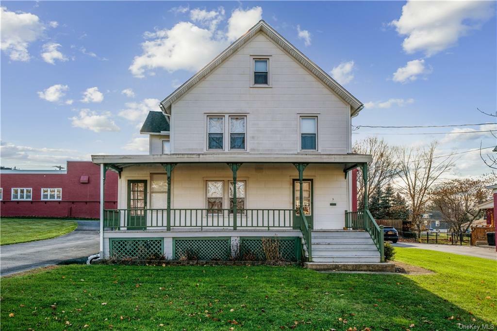 Property Photo:  5 Willet Street  NY 10921 