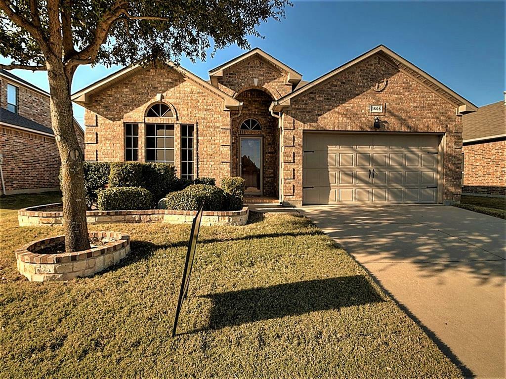 Property Photo:  1505 Deer Crossing Drive  TX 76002 