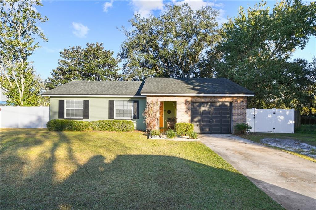Property Photo: 2307 Continental Boulevard FL 32808