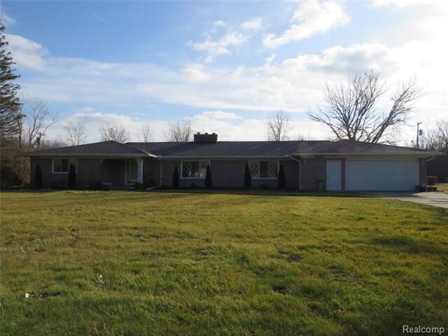 Property Photo: 5777 Oakville Waltz Road MI 48164