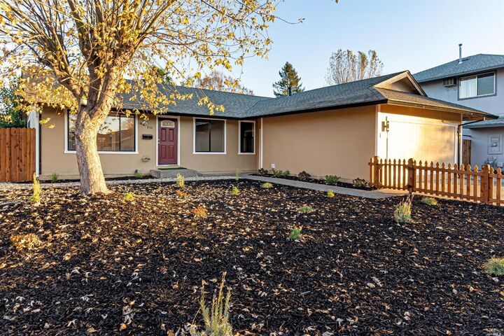 552 Lassen Court  Rohnert Park CA 94928 photo