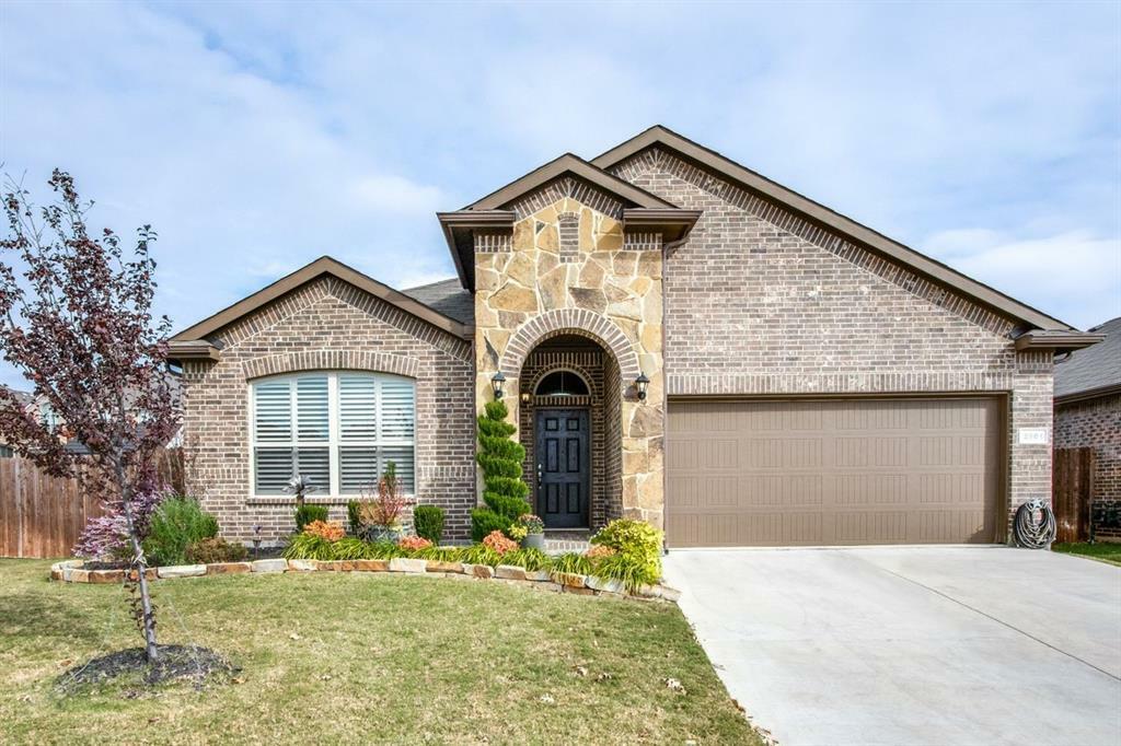 Property Photo:  2801 Saddle Creek Drive  TX 76177 