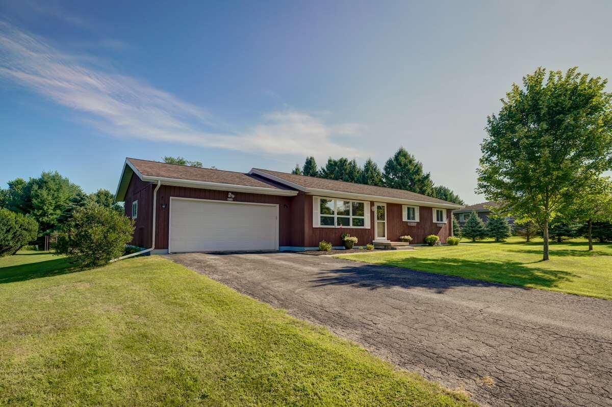Property Photo:  4712 Hoover St  WI 53575 