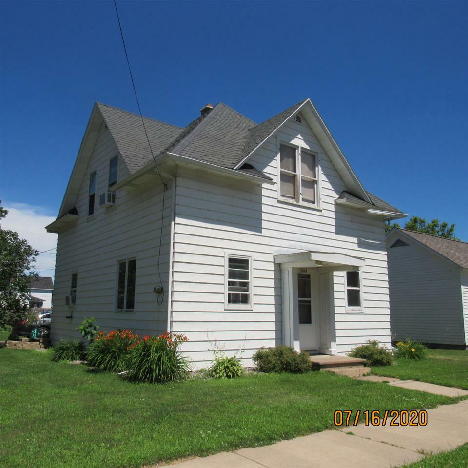 Property Photo:  1814 West Main Street  WI 54452 