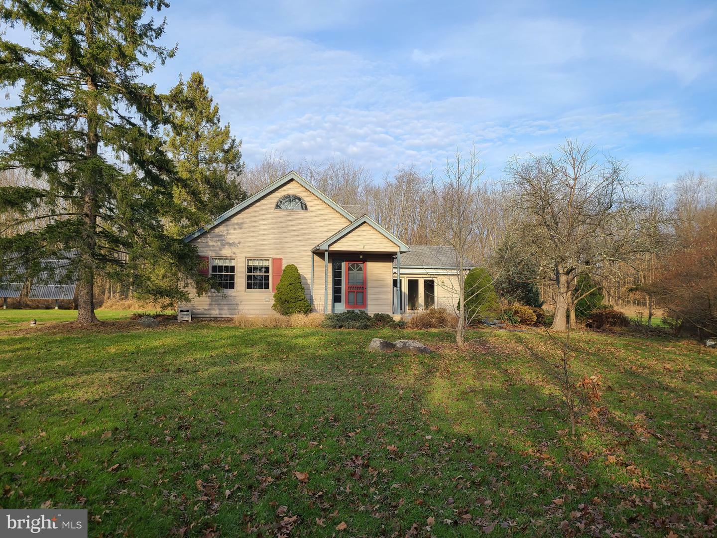 Property Photo:  1147 W Sawmill Road  PA 18951 