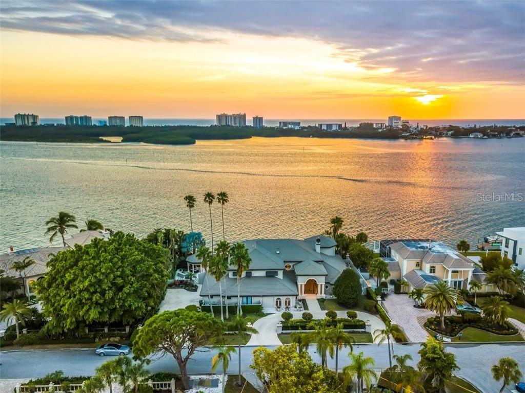 Property Photo: 614 S Owl Drive FL 34236