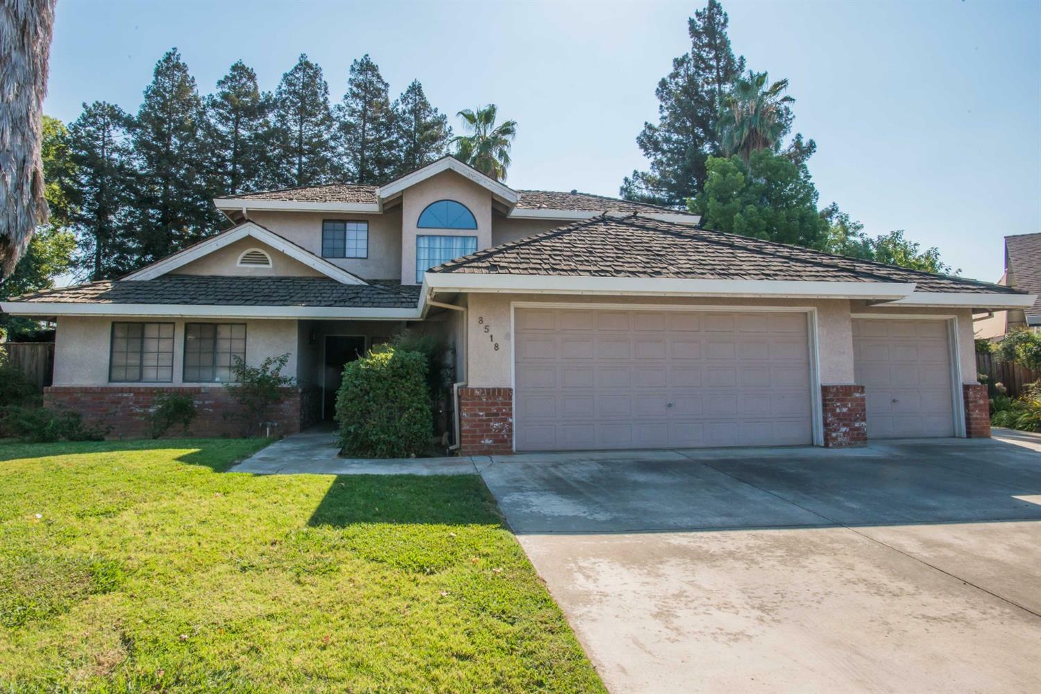 8518 Crown Prince Court  Elk Grove CA 95624 photo