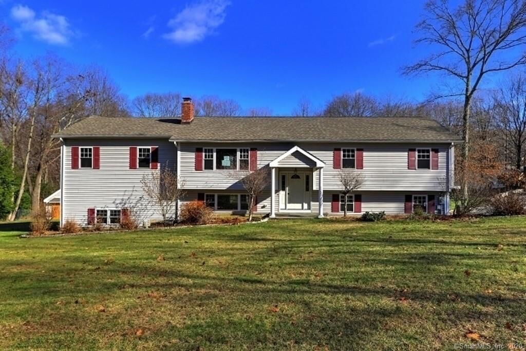 Property Photo: 1 White Oak Road CT 06484