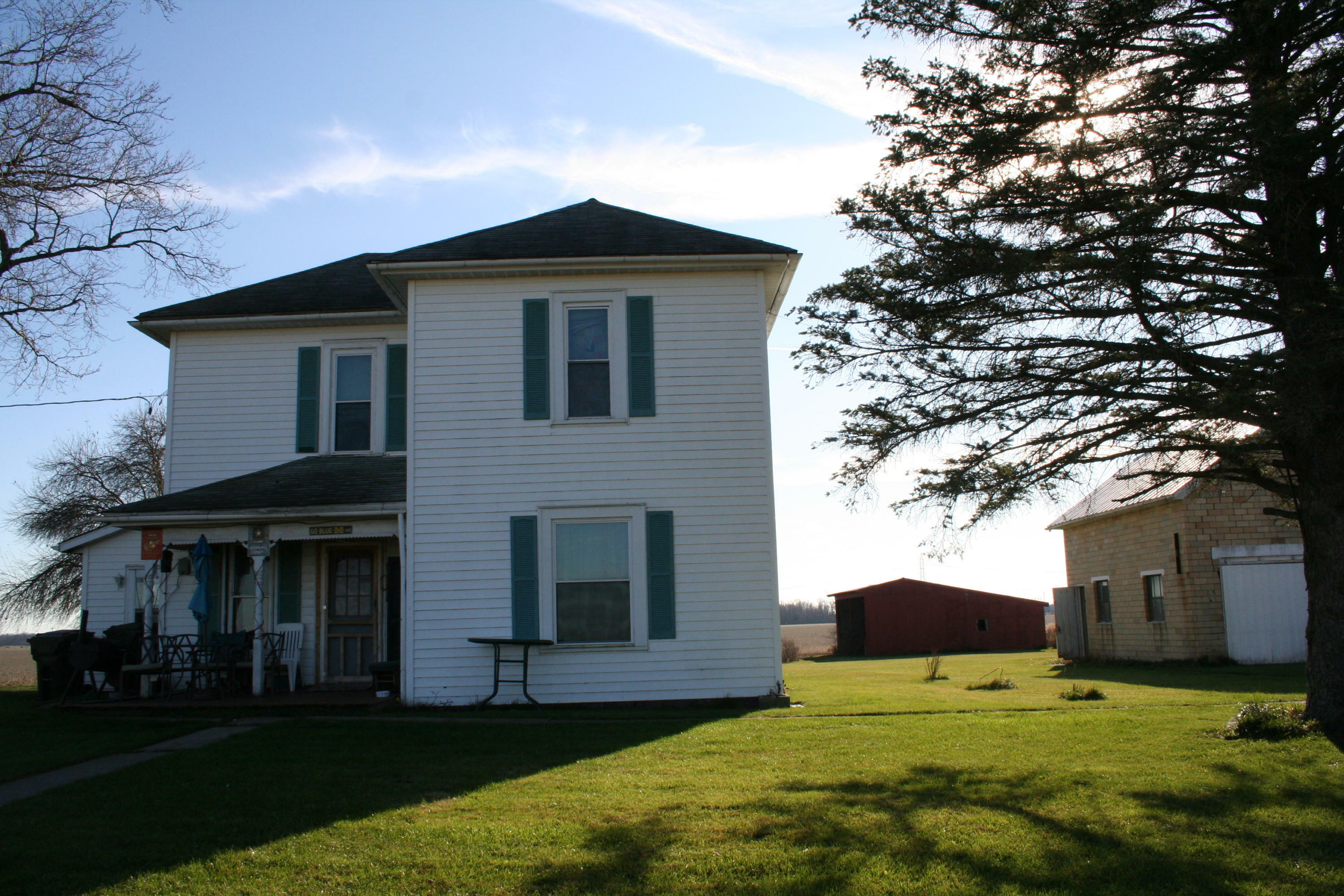 Property Photo:  22437 Springdale Rd Road  OH 43040 