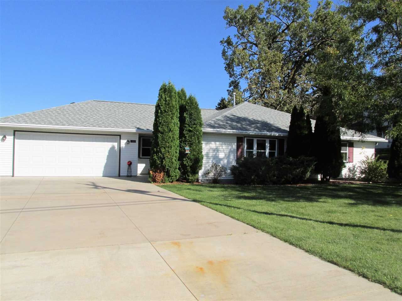 Property Photo:  1320 W Capitol Drive  WI 54914 