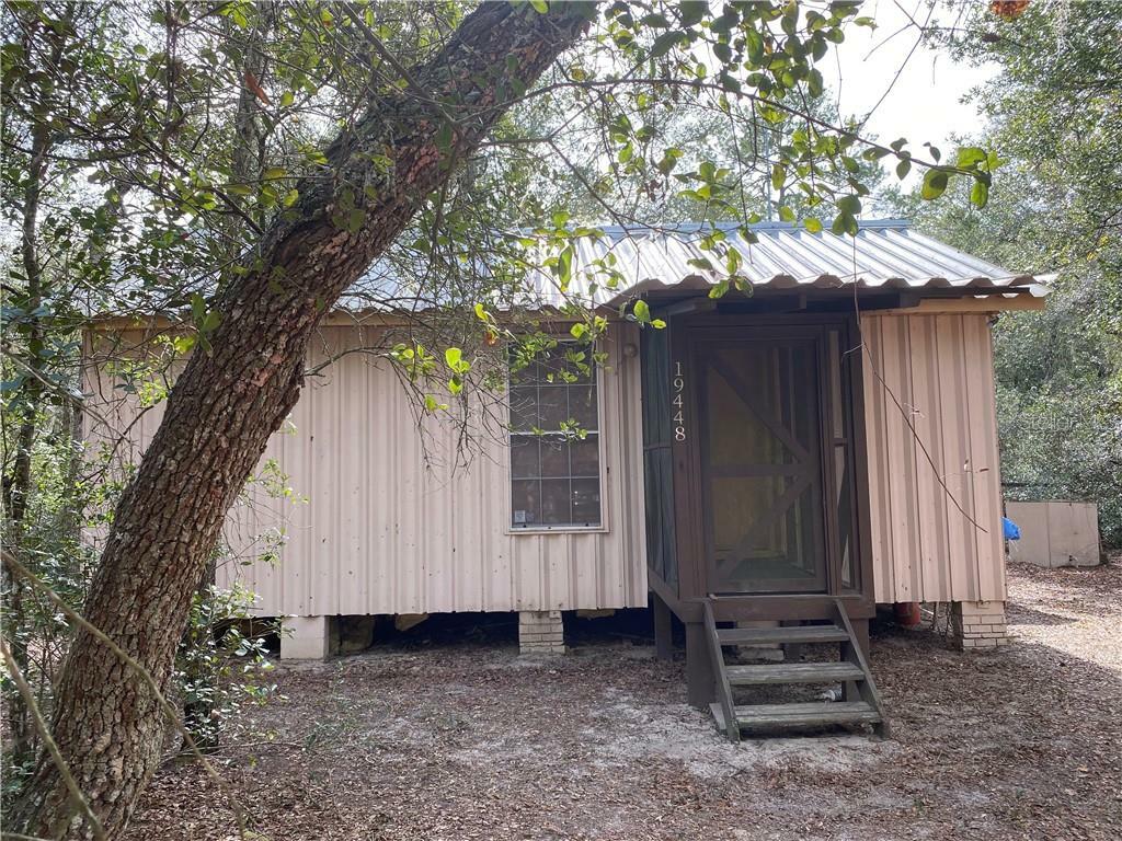 Property Photo:  19448 SE 92nd Place  FL 32179 