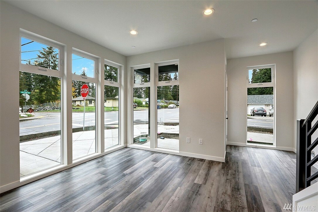 Property Photo: 5750 230th St SW D WA 98043