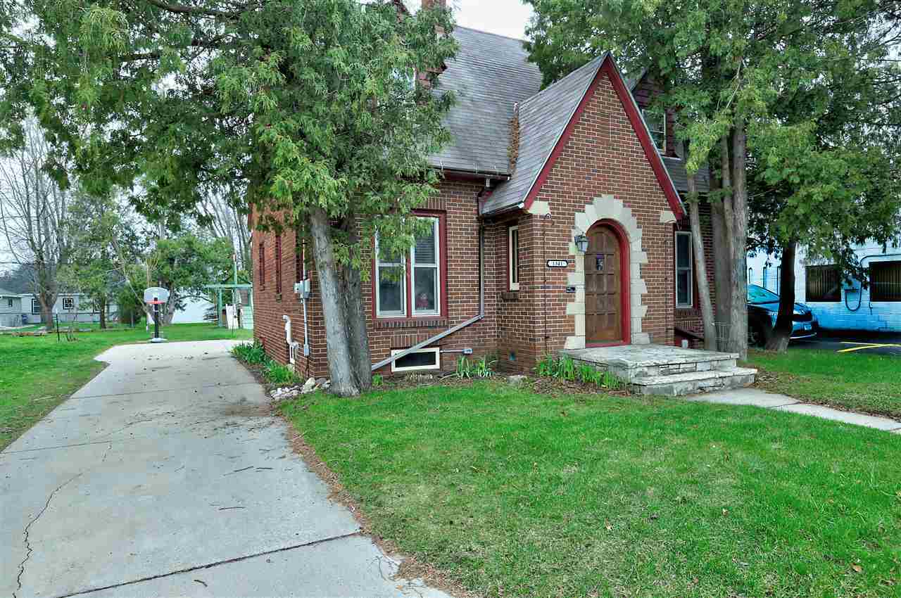 Property Photo:  1341 W Wisconsin Avenue  WI 54914-2729 