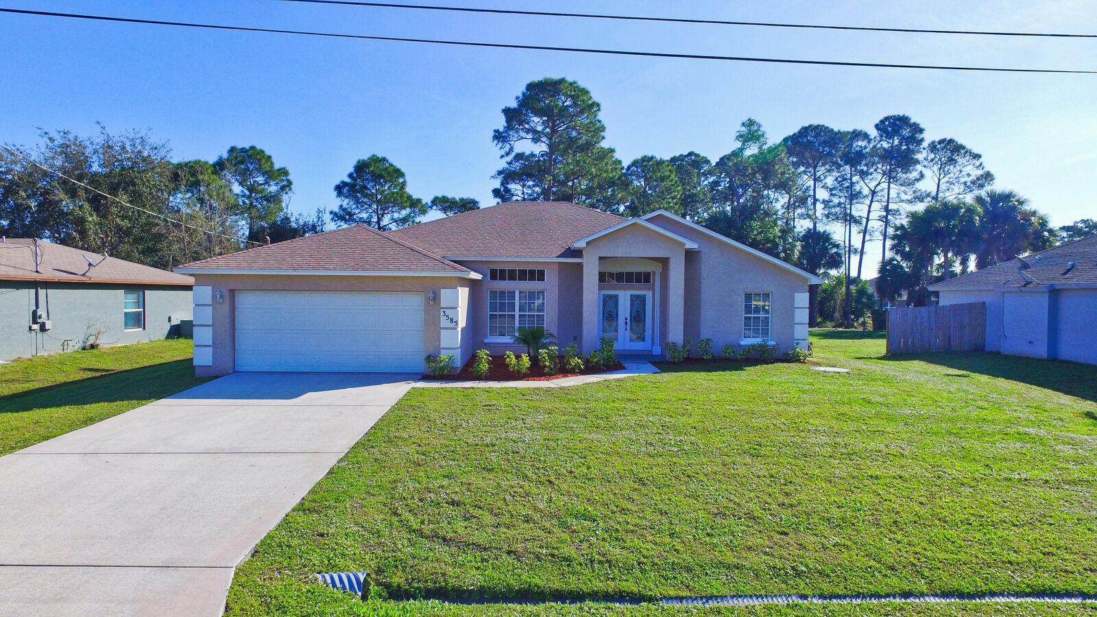 Property Photo: 3585 SW Parsons Street FL 34953