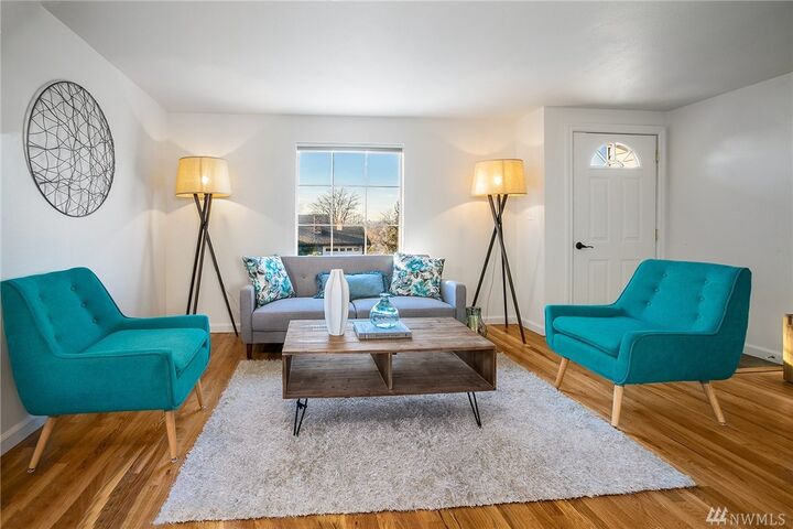 Property Photo: 7912 14th Ave SW WA 98106