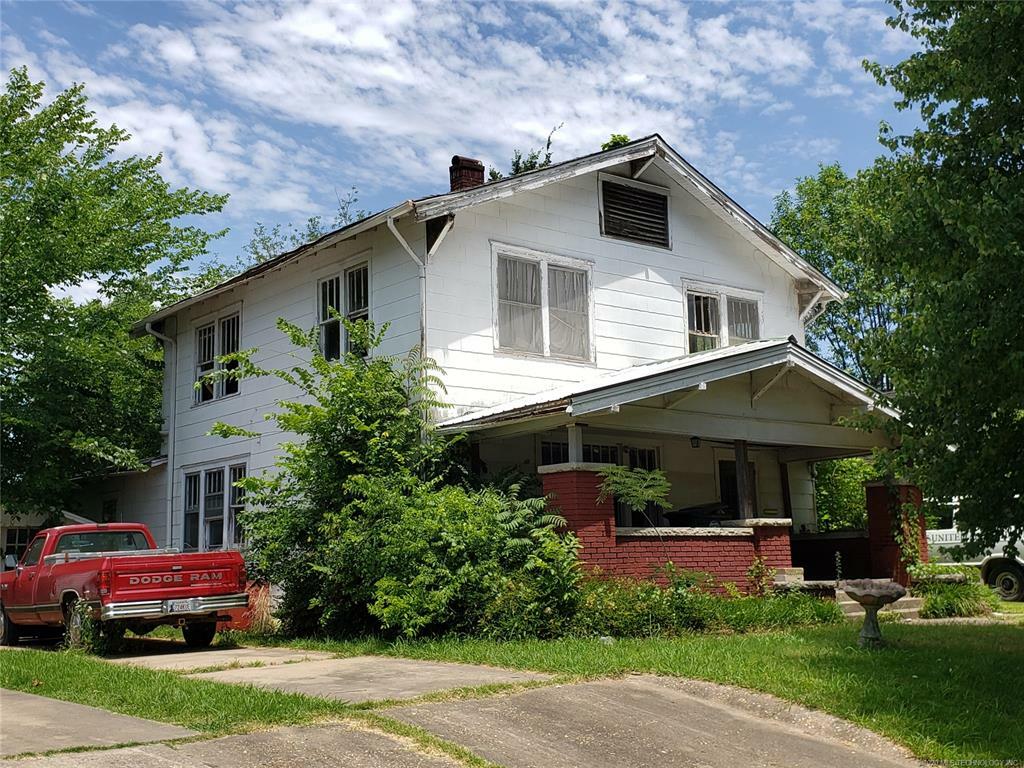 Property Photo:  509 N G  OK 74403 