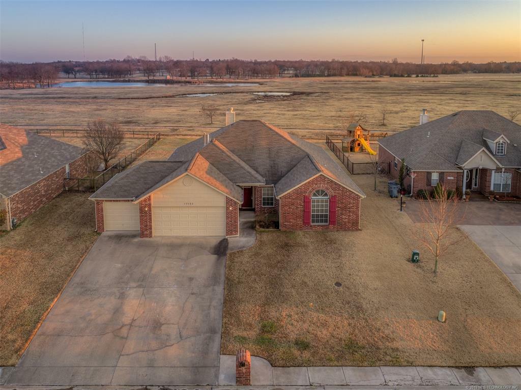 Property Photo:  27434 E 113th Street  OK 74429 