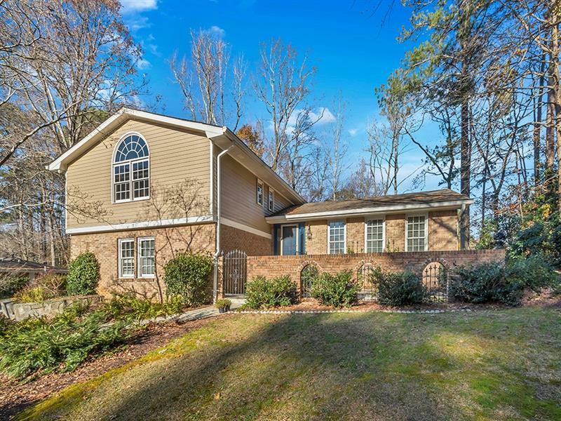 Property Photo:  2494 Fontainebleau Drive  GA 30360 