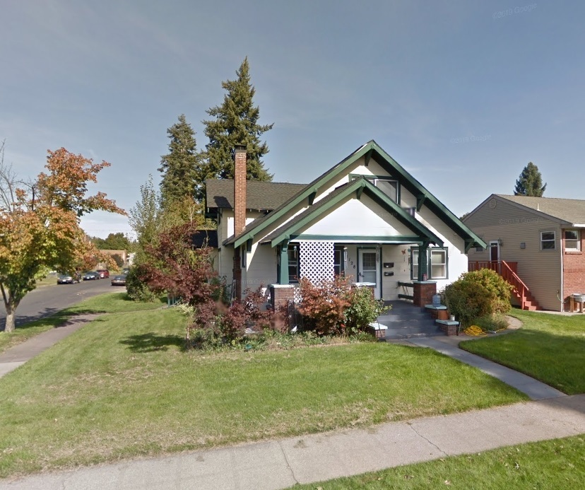 Property Photo:  1128 W Jackson Ave  WA 99205 