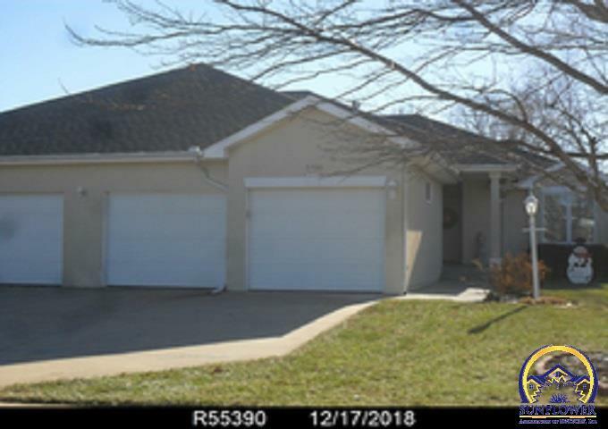 2406 SW Golf View Dr  Topeka KS 66614 photo