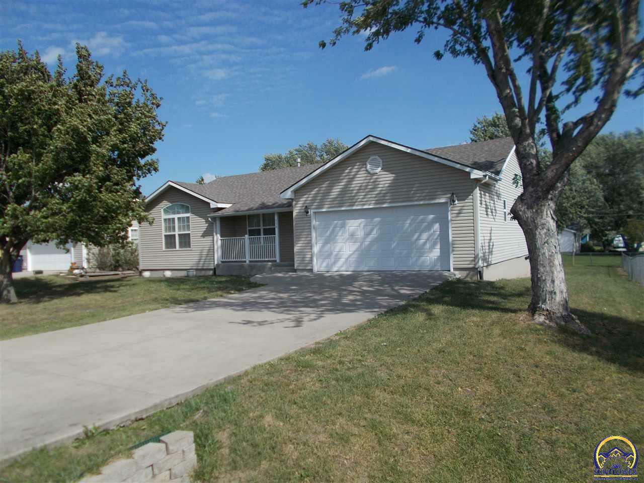 506 Sunset Ln  Maple Hill KS 66507 photo