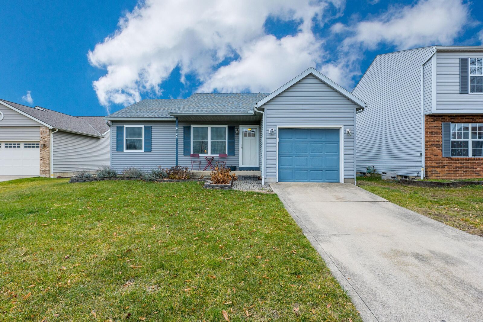 Property Photo:  5406 Sawatch Drive  OH 43228 