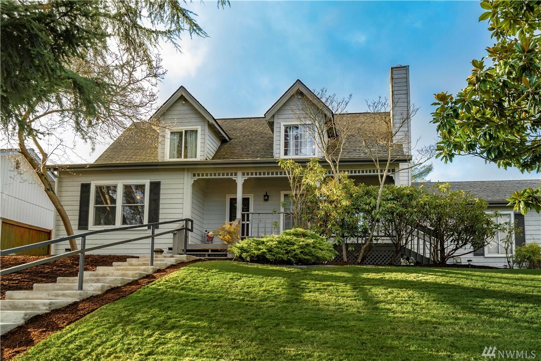 Property Photo: 2305 SW 349th Place WA 98023