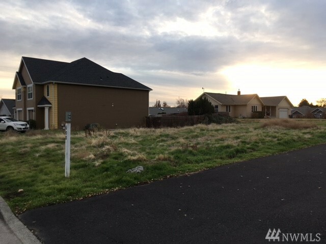 Property Photo:  1434 Landen Dr  WA 99324 