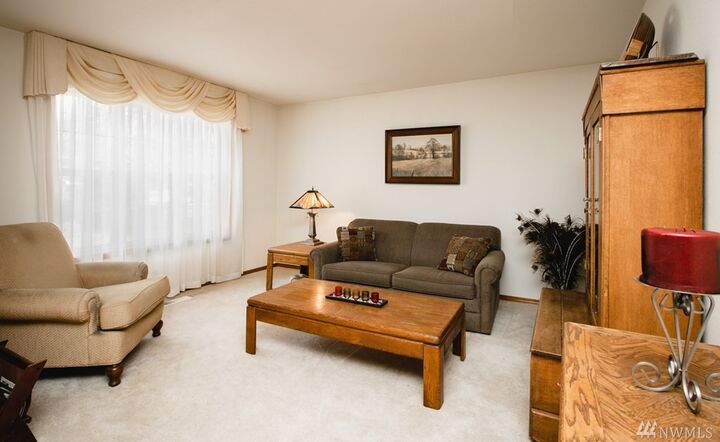 Property Photo:  1217 Southview Dr  WA 99362 