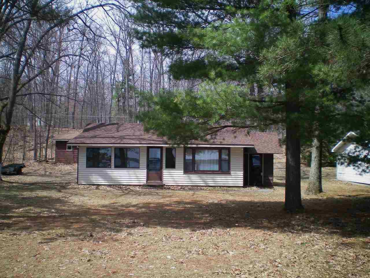 Property Photo: 2680 W Higgins Lake Dr MI 48627