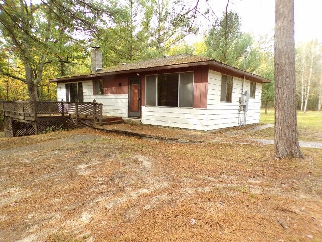 7467 E Higgins Lake Dr  Roscommon MI 48653 photo