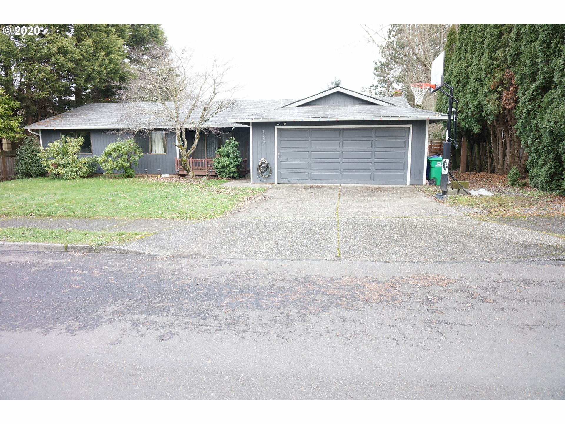 Property Photo:  1062 SE Barnes Rd  OR 97080 