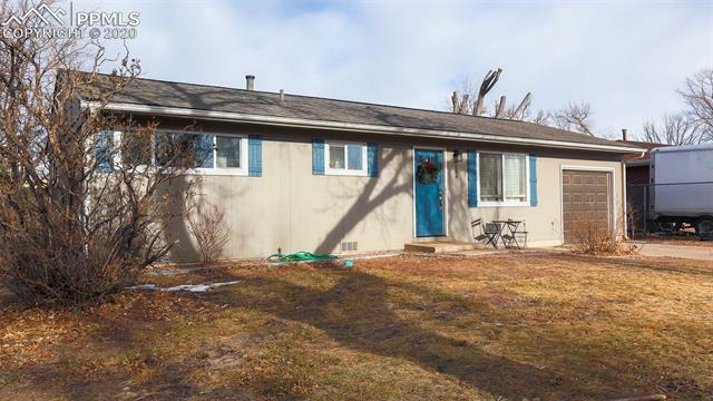 Property Photo:  104 Larch Drive  CO 80911 