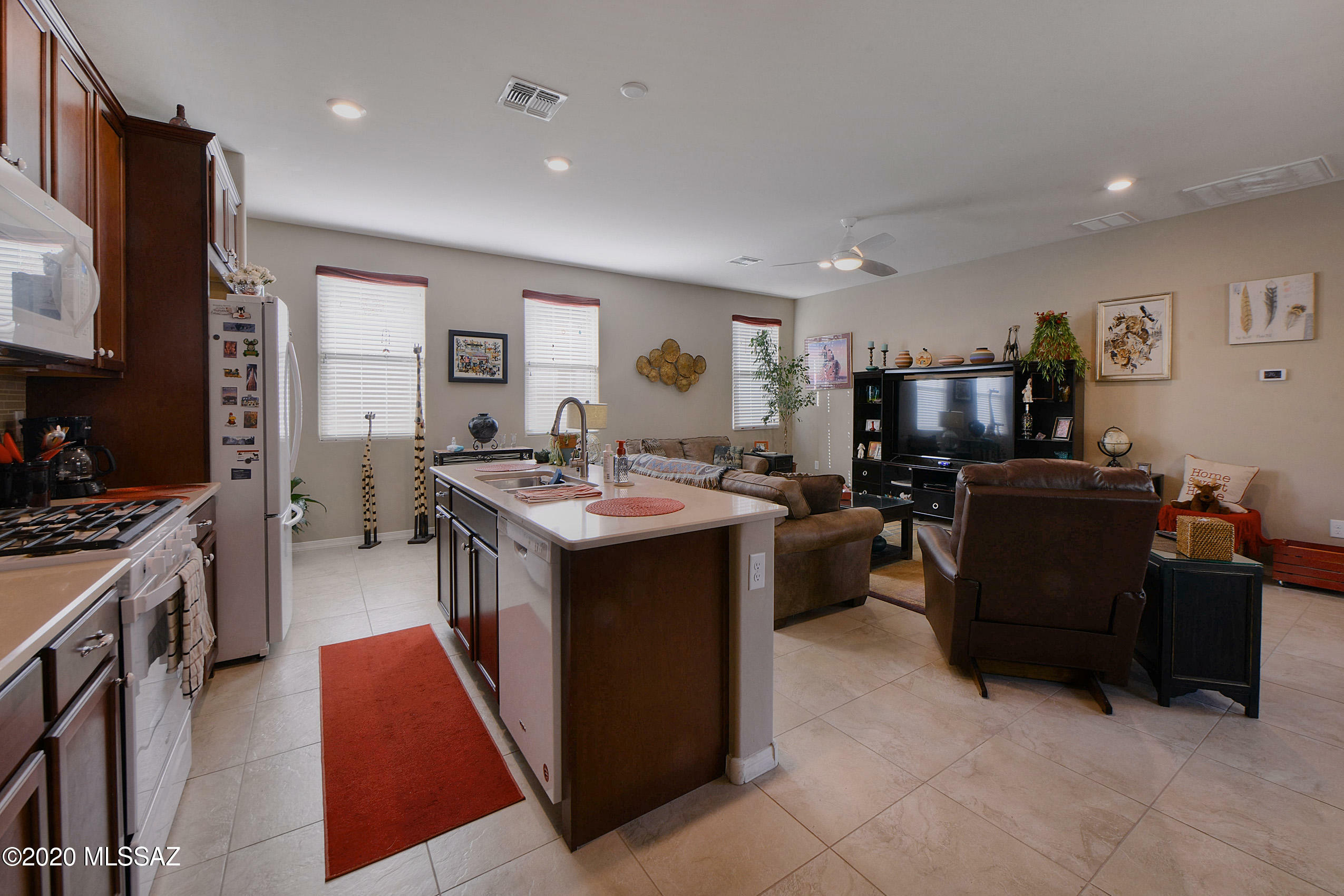 Property Photo:  2226 W Ephesus Court  AZ 85742 