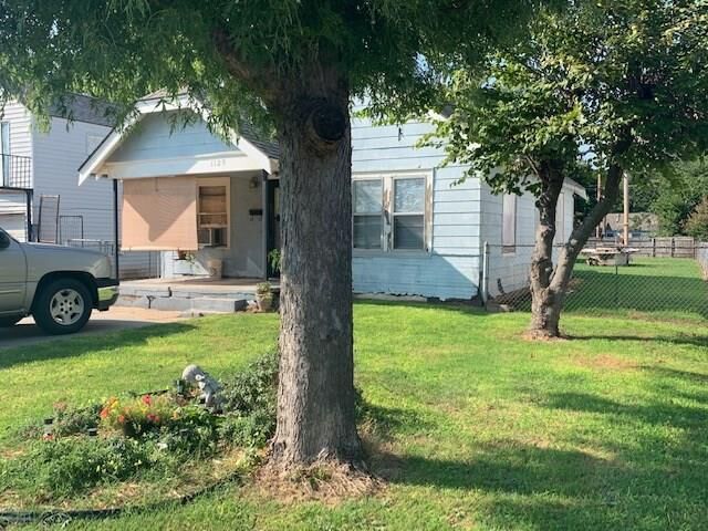 Property Photo:  1129 SW 25th Street  OK 73109 