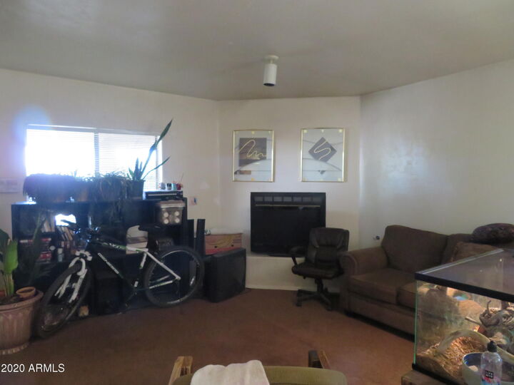 Property Photo: 390 S 3rd Street AZ 85635
