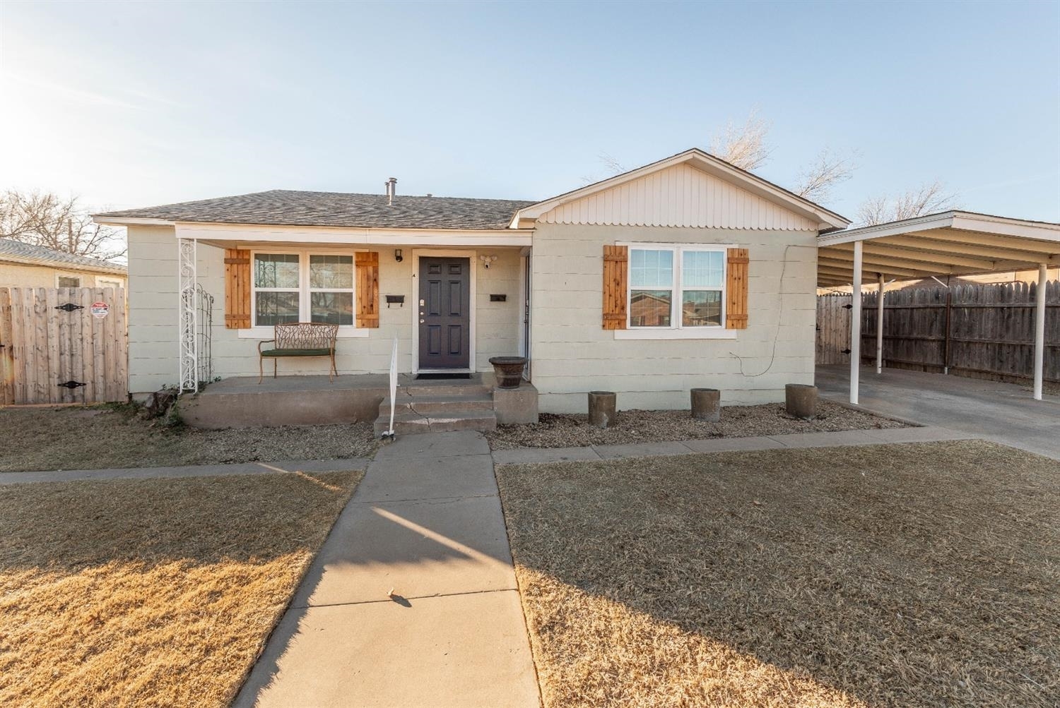 Property Photo:  3007 35th Street  TX 79413 