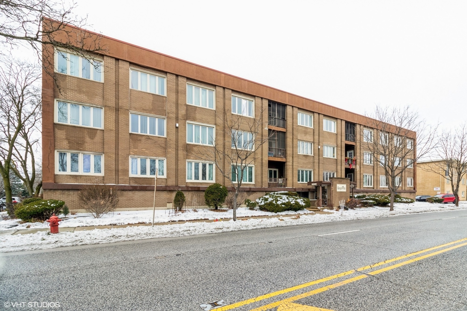 Property Photo:  10048 S Pulaski Road 3F  IL 60453 