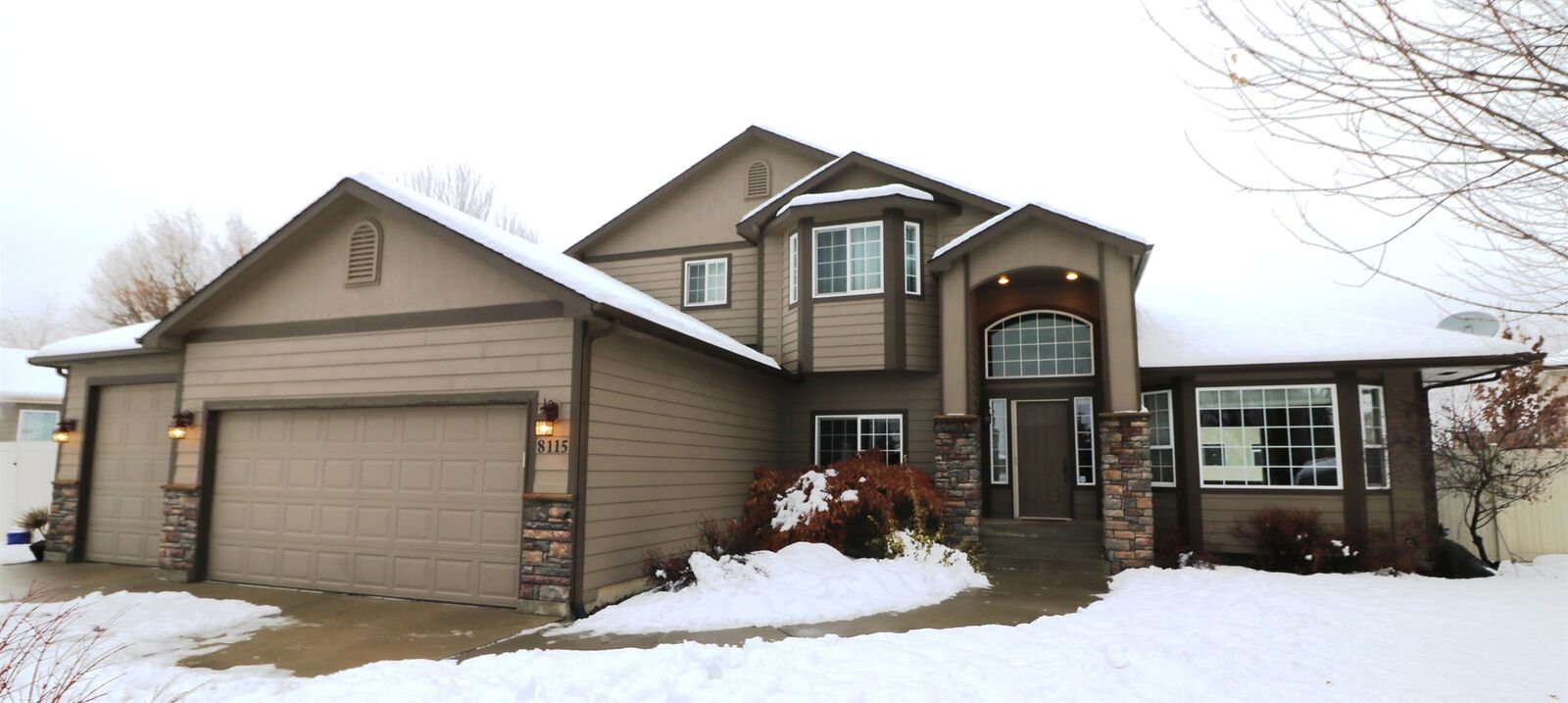 Property Photo: 8115 N Camilla Marie Ct WA 99208-8685