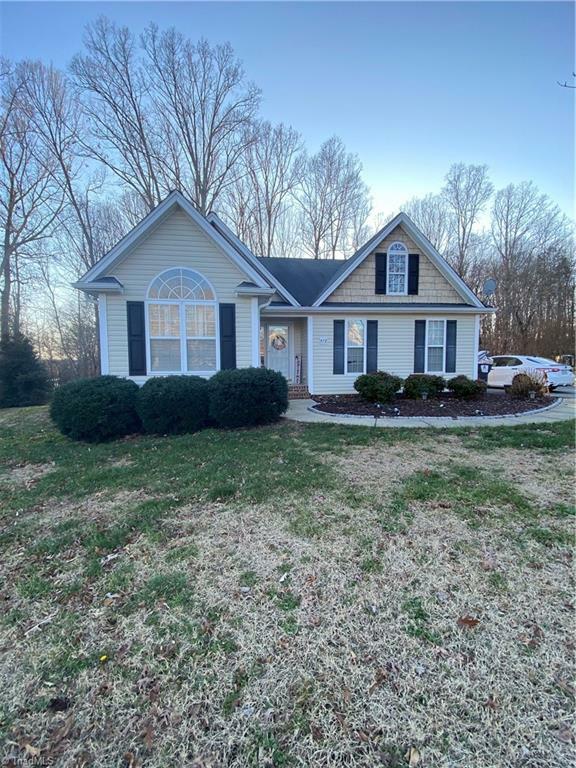 Property Photo:  872 Ridge View Terrace  NC 27045 